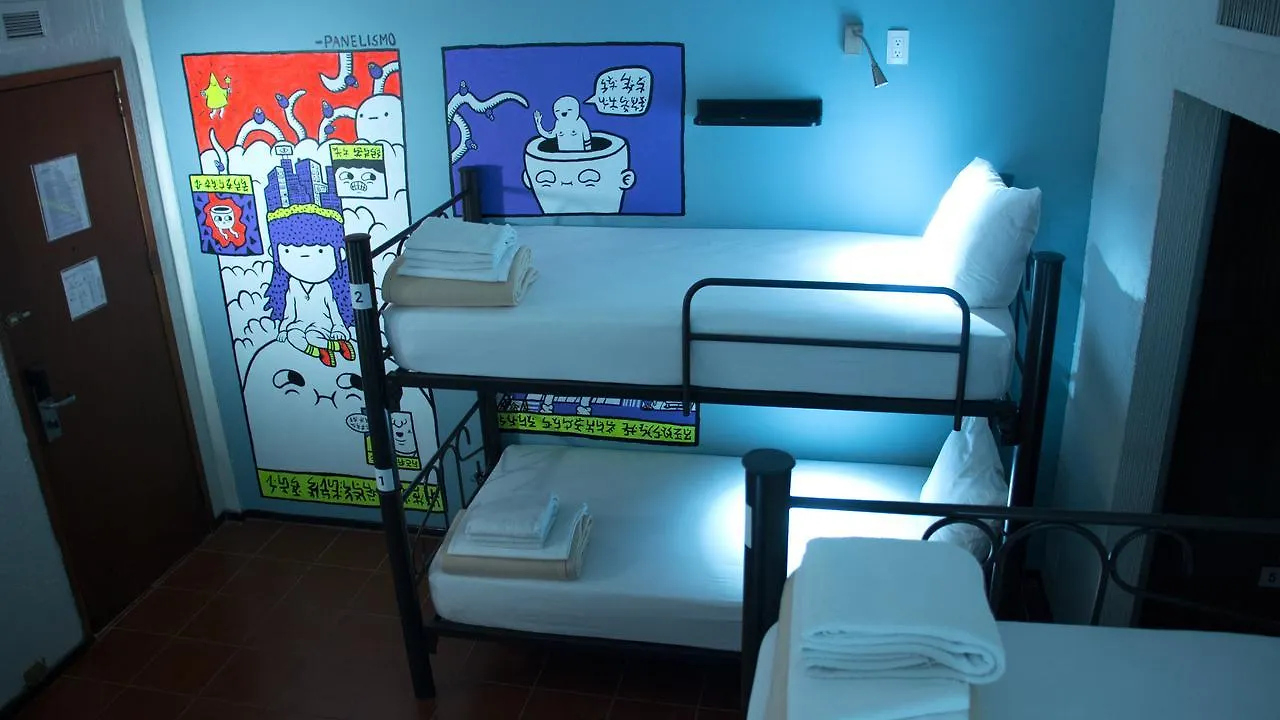 Fenix Beds Hostel Γκουανταλαχάρα 0*,