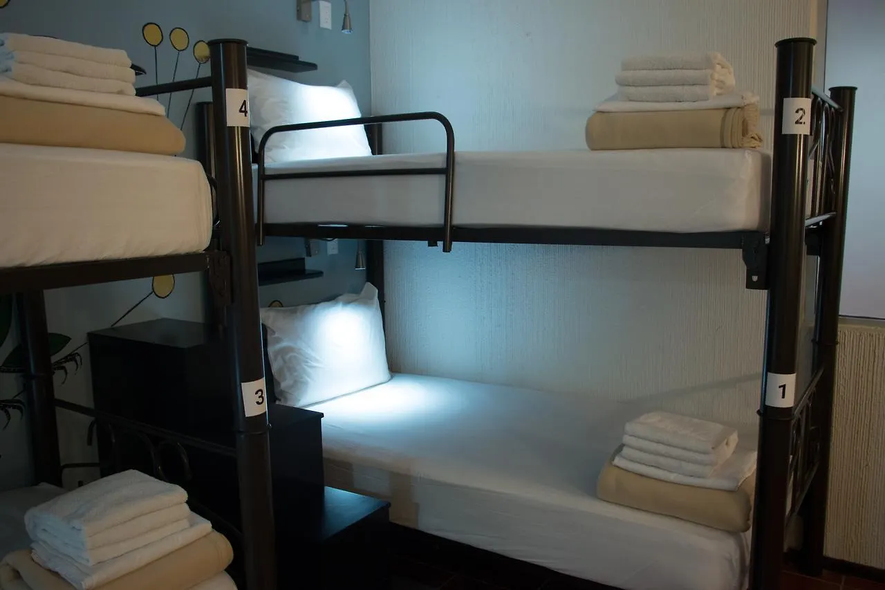 Fenix Beds Hostel Γκουανταλαχάρα